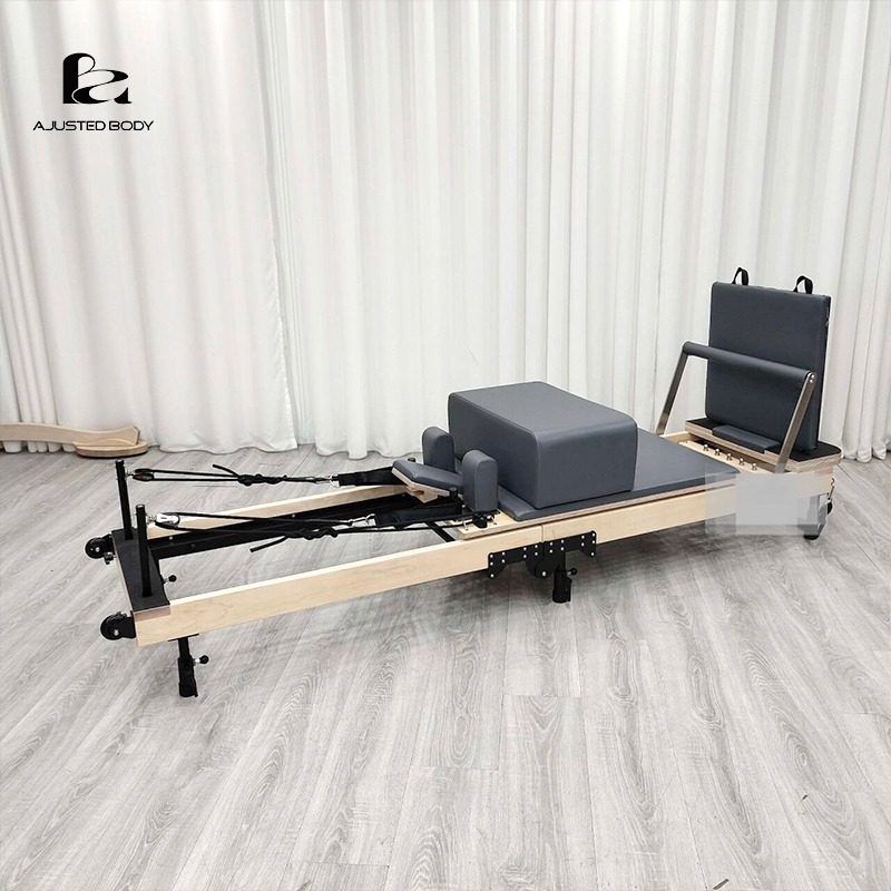 Maple foldable reformer metal feet